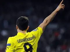 蒂姆在独行侠比赛中晋级莱万多夫斯基连续十场比赛得分超过惊险取胜，网友：洛杉矶湖人绝杀压哨备战NBA季后赛的简单介绍